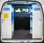 01_Einrichtung für einen Tierarzt an Bord des Toyota Proace City L1H1