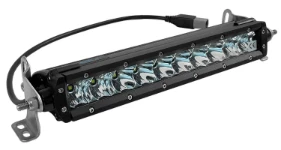01_Syncro System LED-Dachlichtleiste für die Umfeldbeleuchtung mit engem Abstrahlwinkel und großer Reichweite