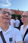 02_Luca Comunello, Vorstandsvorsitzender von Syncro, und Tania Notarangelo, Pressesprecherin, auf der Pressekonferenz in Padua