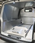 02_Sargauszug im VW Transporter