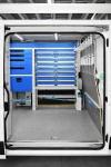 03_Einrichtung neben der linken Seitentür des Movano
