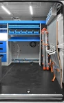 04_Ladungssicherungssysteme und Sichtlagerkästen in dem von Syncro eingerichteten Ducato