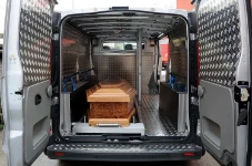 Die Lösung für die Fahrzeugeinrichtung für Bestattungsunternehmen