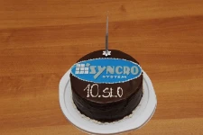 Die Torte zum 10. Jahrestag von Syncro System in Slowenien