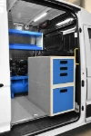 Doppeltes Schubladenelement mit langen Schubladen im Iveco Daily