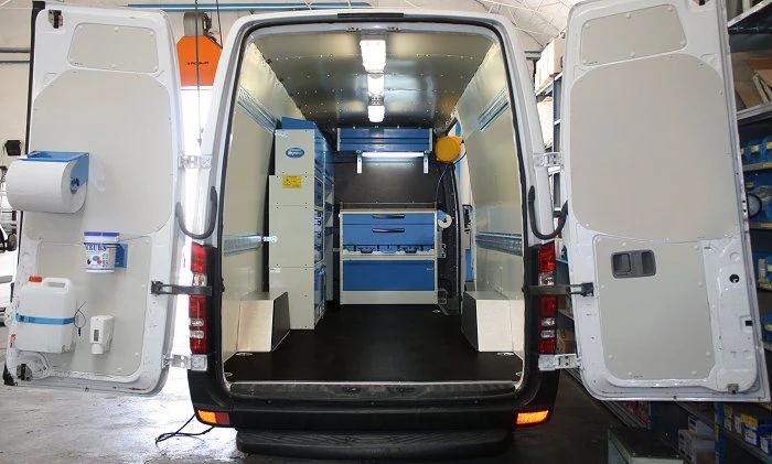 Fahrzeugeinrichtung vw Crafter