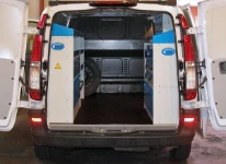 Kastenwagen mit Werkstatt MERCEDES VITO 2004  L1 H1 04a