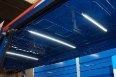 LED-Deckenleuchte am Fahrzeugdach