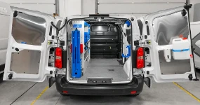 Lieferwagen mit Werkstatt PEUGEOT EXPERT 2016 L2 H1 03a