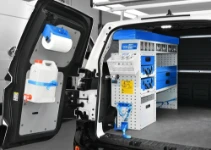 Mobil mit Regalen VOLKSWAGEN IDBUZZ 2023 L1 H1 01b