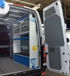 Mobile Werkstatt im Springer für Kältetechniker, rechte Seite