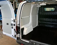 NISSAN NV200 01b
