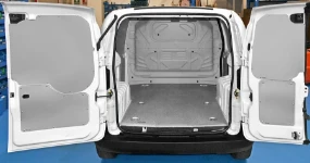 Radkastenverkleidung, Trennwandverkleidung, Bodenplatte und Laderaumverkleidung für den Nemo