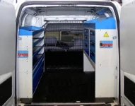 Regale auf Rädern FORD COURIER 02a