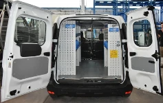 01_Einrichtung im Dacia Dokker für Klimaanlagen 