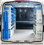 01_Ford Custom L1H1 mit einer für den Heizkessel-Service konzipierten Syncro Fahrzeugeinrichtung