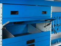 02_Regalwanne mit 180 mm hohen Trennblechen