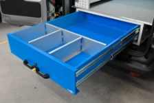 04_Detailansicht der ganz ausgezogenen Unterflurschublade