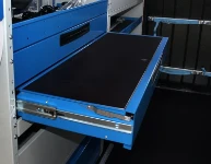 Alles, was der Elektriker für seine Arbeit braucht, an Bord des von Syncro System eingerichteten Nutzfahrzeugs