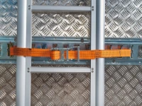 Beispiel für den Einbau von Spanngurten und Ankerschienen