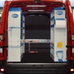 Eingerichteter Laderaum des NV400