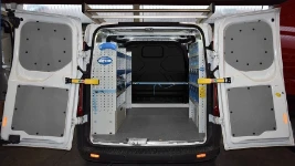 Einrichtung für den Ford Custom