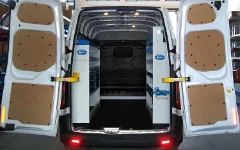 Fahrzeugeinrichtung für den Kundendienst von Kaffeemaschinen