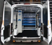 Kleintransporter für die Installation von WLAN, Daten- und Sprachverbindungen