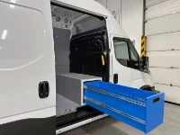 Schubladenelement mit langer Schublade