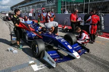 Syncro Sponsoring des Teams Fortec